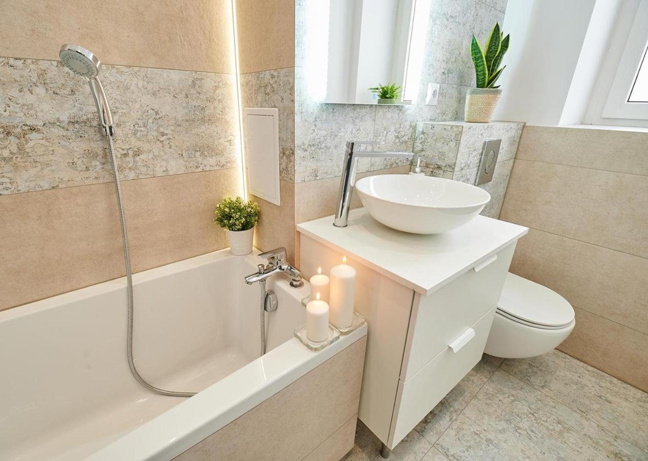 Apartament Pod Wierzba Olsztyn Srodmiescie ภายนอก รูปภาพ